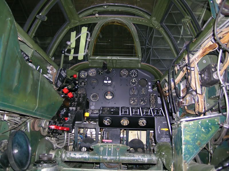 [Image: P-61Cockpit.jpg]