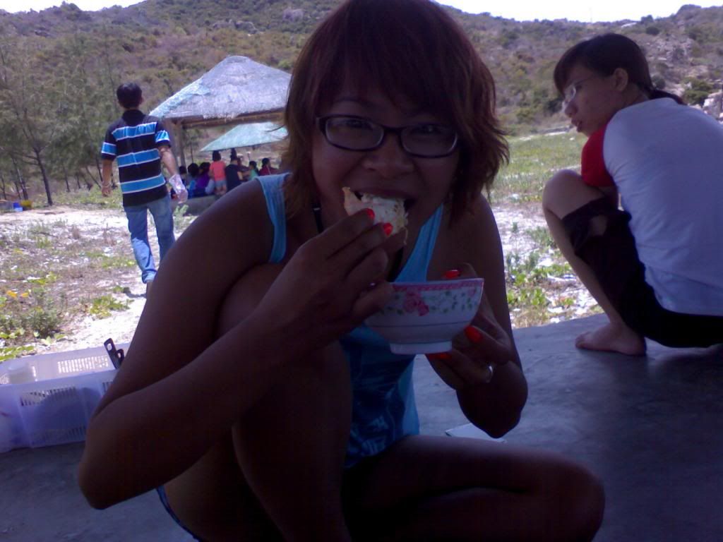 tường thuật quá trình mần thịt con tôm hùm - 7